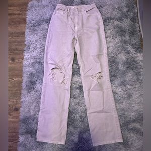 Cream Colored Women’s Boyfriend Jean